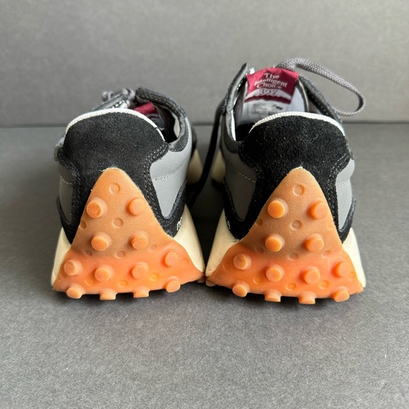 New Balance 327 Sneakers Black Gray Cream Casual Trainers Tennis Shoes Mens 5 - Picture 6 of 11